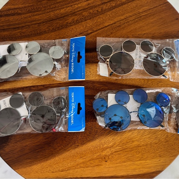 Tokyo Disney Mickey Sunglasses (Silver Mirror/Silver) Unisex - Picture 4 of 5